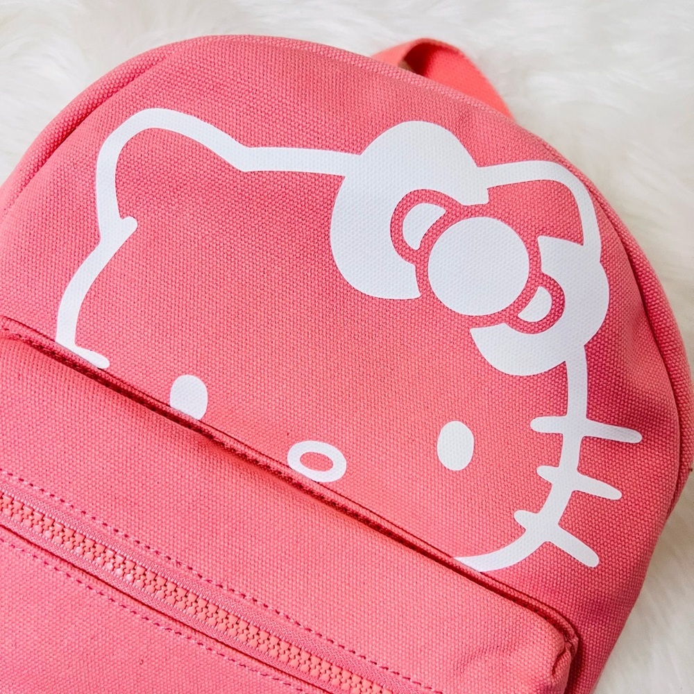 Hello‎ Kitty Backpack - Picture 8 of 9